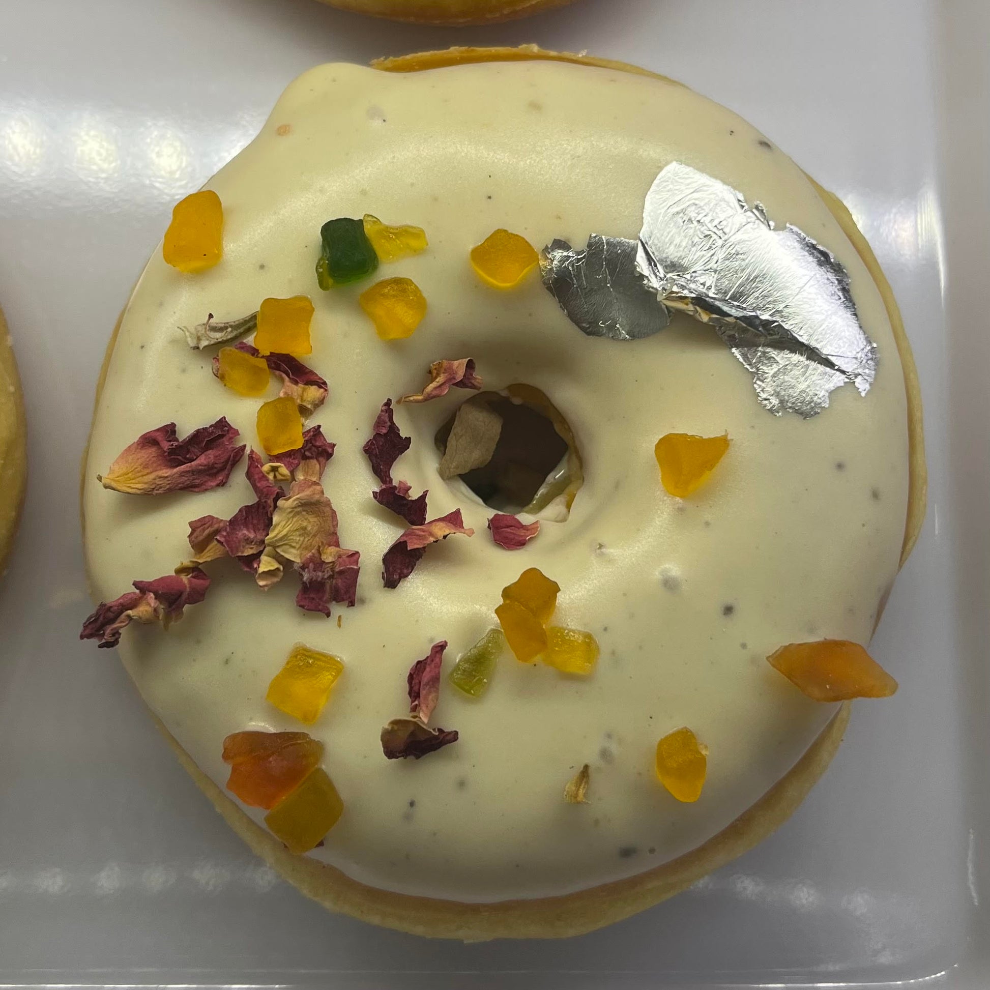 oohlala x vij's chai donut